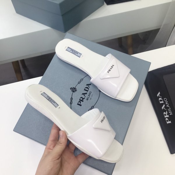 Réplique des sandales à glissière plate en cuir prada-3