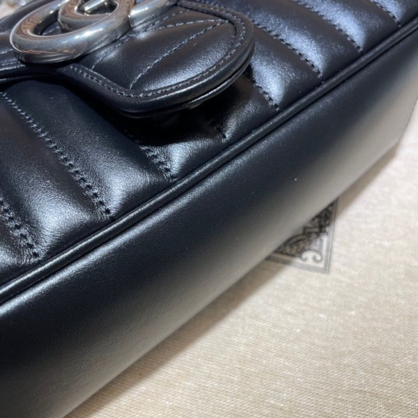 Designer Gucci Replicas GG Marmont Matellassé Bagure d'épaule à Hibiscus Black 443497 Le cuir-6