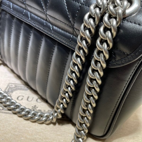 Designer Gucci Replicas GG Marmont Matellassé Bagure d'épaule à Hibiscus Black 443497 Le cuir-7