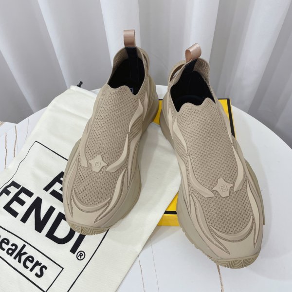 Est une réplique de flux de fendi d'une chaussure fausse tpu-4