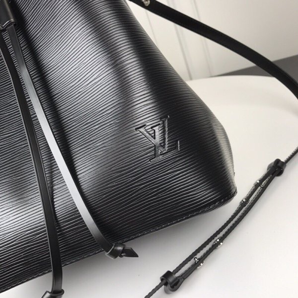UK Cheap Louis Vuitton Neonoe Lockme Bucket M54366 Black-2
