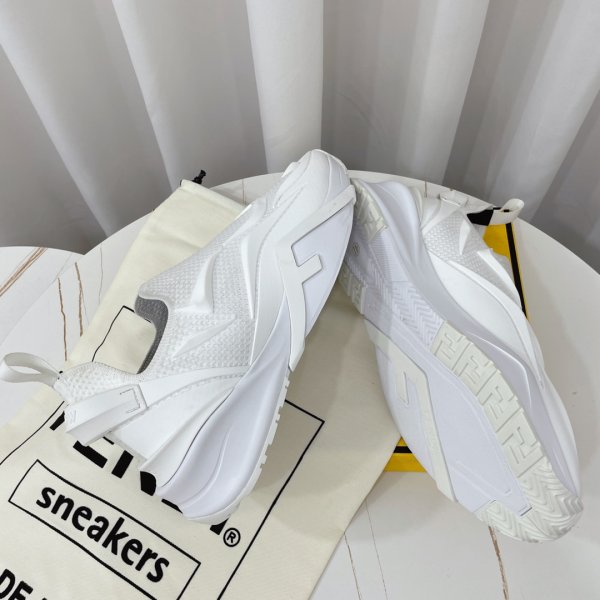 Est une réplique de flux de fendi d'une chaussure fausse tpu-12