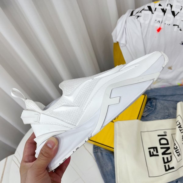 Est une réplique de flux de fendi d'une chaussure fausse tpu-17