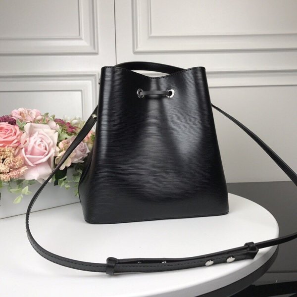 UK Cheap Louis Vuitton Neonoe Lockme Bucket M54366 Black-6