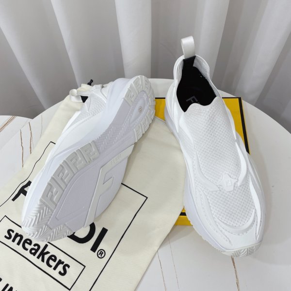 Est une réplique de flux de fendi d'une chaussure fausse tpu-10