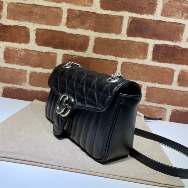 Designer Gucci Replicas GG Marmont Matellassé Bagure d'épaule à Hibiscus Black 443497 Le cuir-1