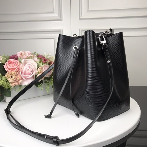 UK Cheap Louis Vuitton Neonoe Lockme Bucket M54366 Black-1
