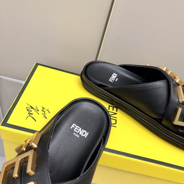 Achetez des chaussures et des baskets répliques de Fendi en ligne-9