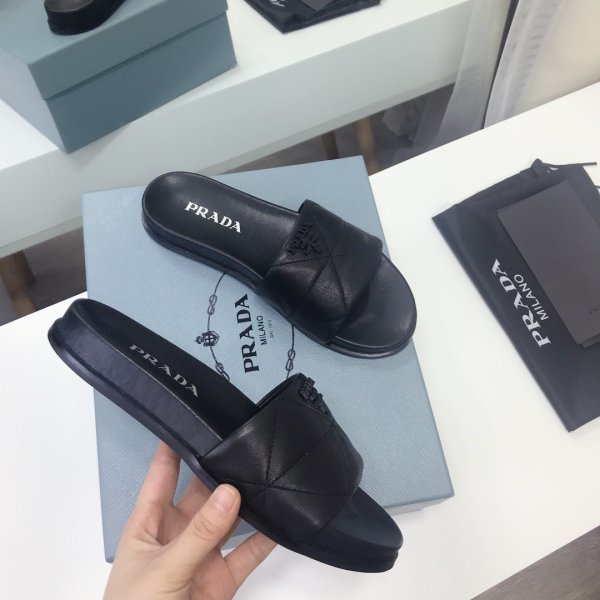2021 Prada matelassé en cuir matelassé-5