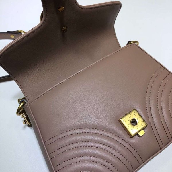 Pas cher 547260 Gucci Chevron Leather GG Marmont mini poignée supérieure-32