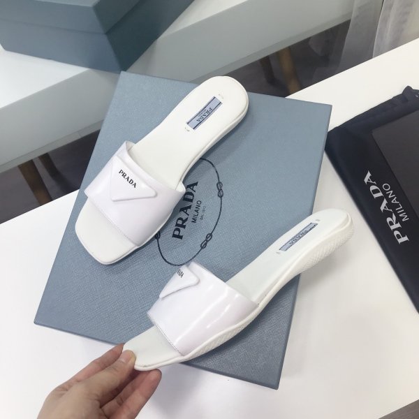 Réplique des sandales à glissière plate en cuir prada-4